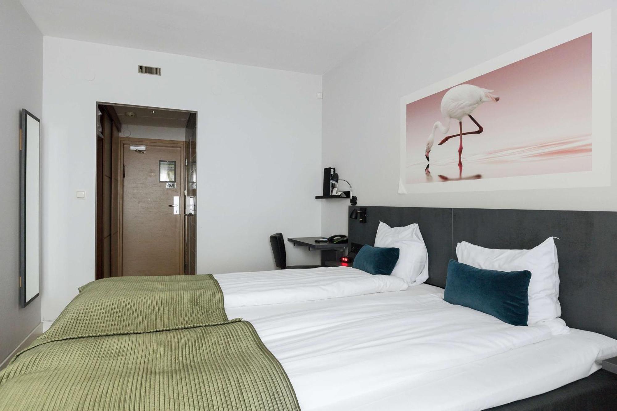 Best Western Plaza Hotel Эскильстуна Экстерьер фото